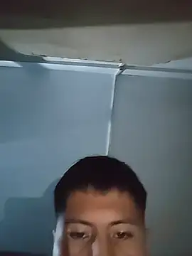 Snapshot of Exhibici chatting on May 22, 2026, 6:33 am Exhibici online show from May 22, 2026, 6:33 am