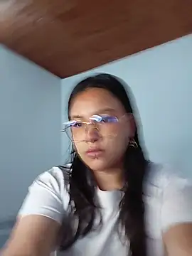 Snapshot of _Juno chatting on July 16, 2026, 3:09 pm Juno online show from July 16, 2026, 3:09 pm