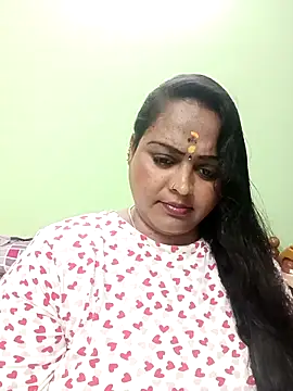 Jassminsree online show from April 21, 2026, 4:02 pm