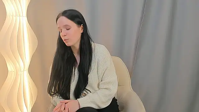 JuliZeh online show from April 20, 2026, 8:21 pm