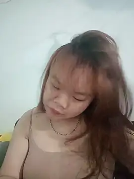 Truxcy1 online show from May 15, 2026, 12:58 pm
