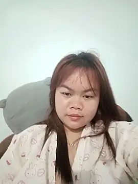 Truxcy1 online show from April 21, 2026, 2:51 am