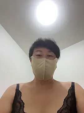 mmyun6 online show from June 13, 2026, 1:53 pm