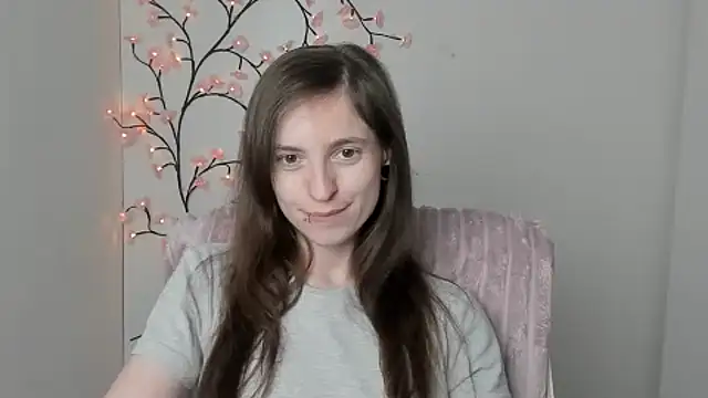 Luna Tantra online show from May 22, 2026, 7:28 am