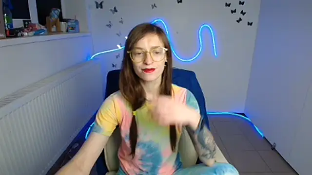 Luna Tantra online show from August 8, 2026, 9:33 pm