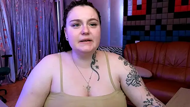 Snapshot of CatherineClaire chatting on June 20, 2026, 4:56 pm CatherineClaire online show from June 20, 2026, 4:56 pm
