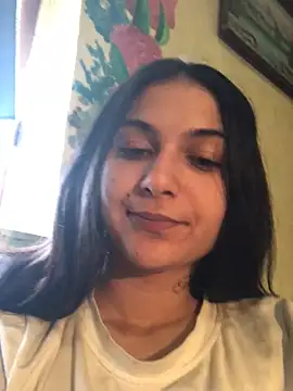 Snapshot of amira1348 chatting on May 23, 2026, 8:24 am amira1348 online show from May 23, 2026, 8:24 am