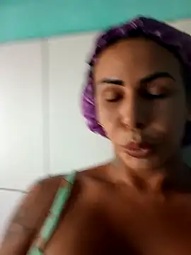 bonequinhalu online show from April 20, 2026, 2:40 pm