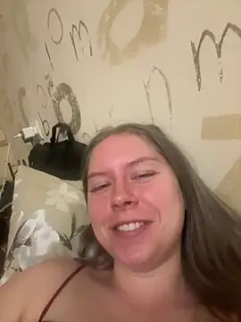 Snapshot of anna_nan chatting on June 18, 2026, 9:53 pm anna nan online show from June 18, 2026, 9:53 pm