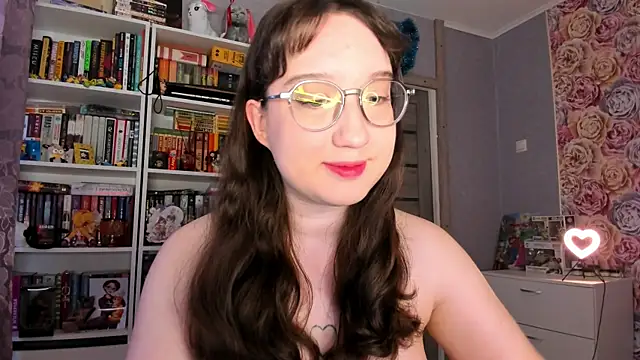 Snapshot of minionkaa chatting on June 12, 2026, 5:05 am minionkaa online show from June 12, 2026, 5:05 am