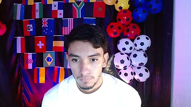 Snapshot of dante_18cm_ chatting on June 19, 2026, 12:27 am dante 18cm online show from June 19, 2026, 12:27 am