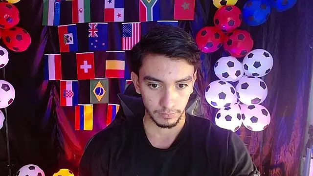 Snapshot of dante_18cm_ chatting on June 26, 2026, 12:27 am dante 18cm online show from June 26, 2026, 12:27 am