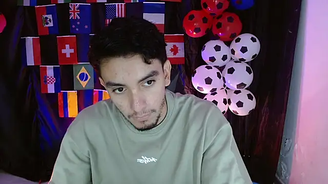Snapshot of dante_18cm_ chatting on June 21, 2026, 12:38 am dante 18cm online show from June 21, 2026, 12:38 am