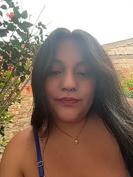 Snapshot of emily_gv1 chatting on June 27, 2026, 4:35 pm emily gv1 online show from June 27, 2026, 4:35 pm