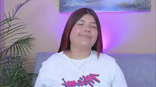 Snapshot of velvetchubby chatting on May 27, 2026, 9:00 pm velvetchubby online show from May 27, 2026, 9:00 pm