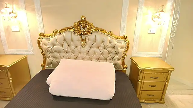 PaulineKosh online show from July 2, 2026, 8:48 pm