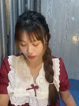 Snapshot of Ly-sexyy chatting on April 30, 2026, 7:37 am Ly-sexyy online show from April 30, 2026, 7:37 am