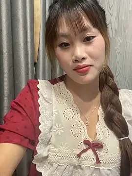 Snapshot of Ly-sexyy chatting on May 5, 2026, 4:21 pm Ly-sexyy online show from May 5, 2026, 4:21 pm