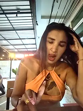 Bonnie-Thai online show from April 29, 2026, 5:30 pm