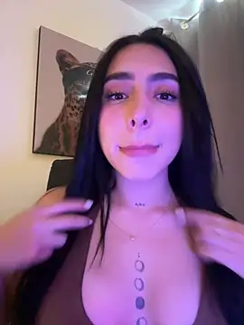 IsabellaNoir  online show from June 12, 2026, 8:28 pm