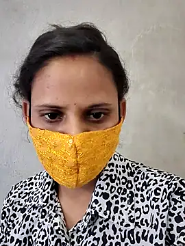 Snapshot of Cutie_Neetu chatting on May 6, 2026, 5:50 pm Cutie Neetu online show from May 6, 2026, 5:50 pm
