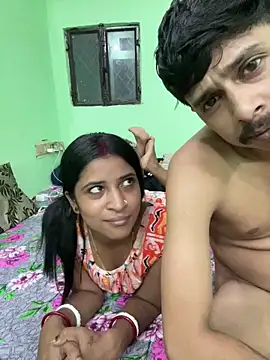 hot-couple-0 online show from June 10, 2026, 2:07 pm