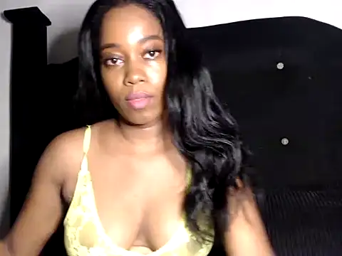 Enchantriss online show from April 10, 2026, 8:49 pm