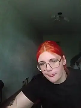 LoisFox online show from June 17, 2026, 11:09 am