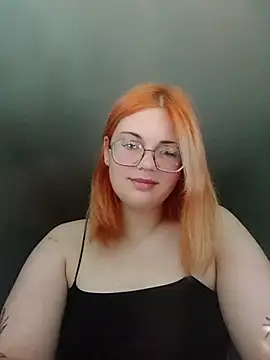LoisFox online show from June 28, 2026, 1:39 pm