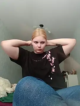 LoisFox online show from May 26, 2026, 11:30 am