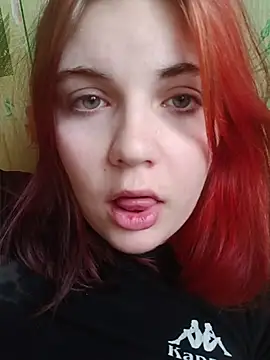 LoisFox online show from May 1, 2026, 3:06 pm