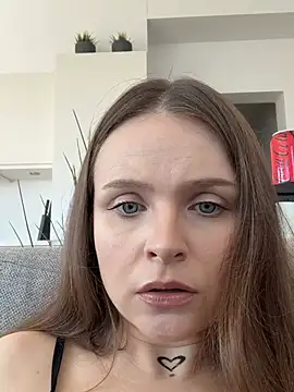 HelgaCc online show from April 21, 2026, 12:56 pm