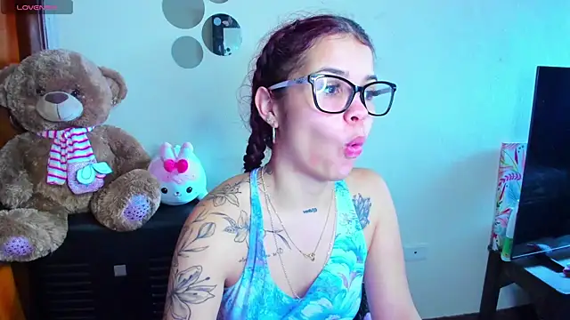 angelina 77 online show from May 1, 2026, 3:17 pm