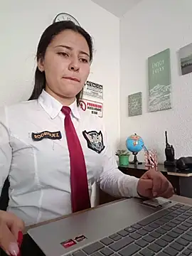 Queen linda1 online show from May 10, 2026, 12:09 pm