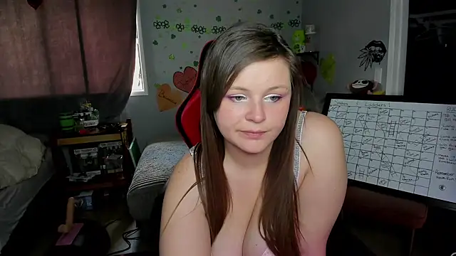 Snapshot of DelilaFields2 chatting on May 26, 2026, 6:28 pm DelilaFields2 online show from May 26, 2026, 6:28 pm