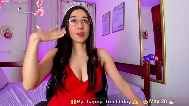 Snapshot of Elisabetta_Amour chatting on May 20, 2026, 10:23 am Elisabetta Amour online show from May 20, 2026, 10:23 am