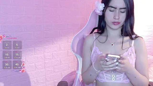Lexy Dumoun  online show from June 6, 2026, 2:50 am