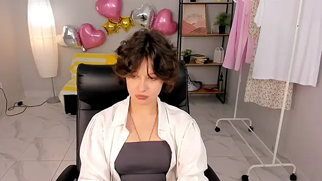 Sindel Meby online show from April 22, 2026, 11:17 am