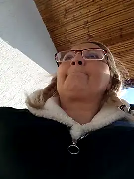 Divineblond online show from January 15, 2026, 11:24 am