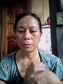 Snapshot of Ari-Na9 chatting on June 15, 2026, 9:42 am Ari-Na9 online show from June 15, 2026, 9:42 am