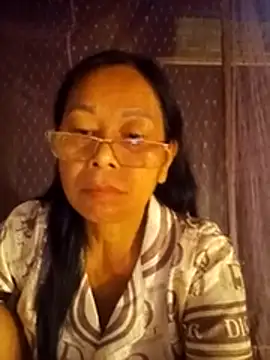 Snapshot of Ari-Na9 chatting on July 5, 2026, 7:32 pm Ari-Na9 online show from July 5, 2026, 7:32 pm