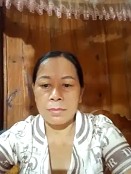 Snapshot of Ari-Na9 chatting on June 16, 2026, 12:32 am Ari-Na9 online show from June 16, 2026, 12:32 am