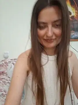 Snapshot of Alba2331 chatting on May 22, 2026, 12:25 pm Alba2331 online show from May 22, 2026, 12:25 pm