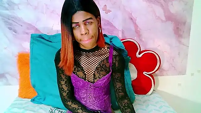 Snapshot of EbonySweetPeach chatting on July 11, 2026, 5:41 am EbonySweetPeach online show from July 11, 2026, 5:41 am