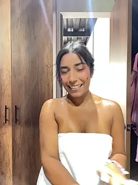 SaryJonex online show from July 27, 2026, 4:58 pm