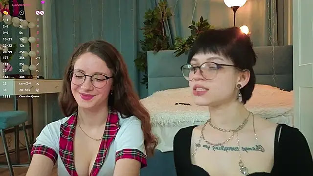 Snapshot of TeaseDealer chatting on May 27, 2026, 8:16 pm TeaseDealer online show from May 27, 2026, 8:16 pm