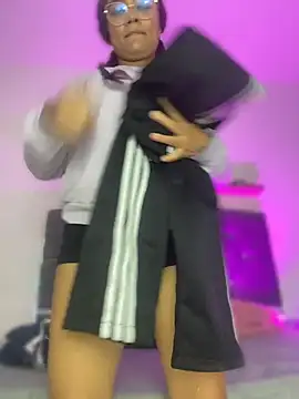 KITTY914 online show from April 29, 2026, 9:32 pm