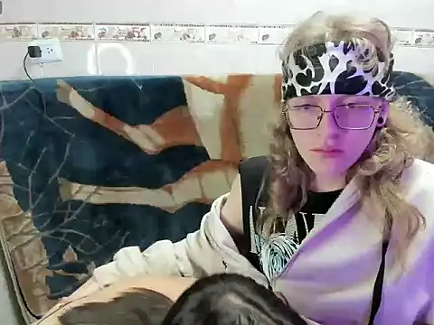 Jinnbooky online show from April 25, 2026, 2:36 am