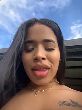 EmmaExoticaXXX online show from June 16, 2026, 9:37 pm