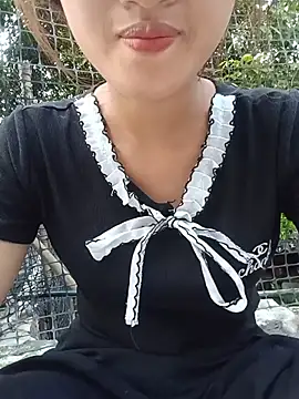Snapshot of Rosie_LoveUU chatting on May 14, 2026, 11:07 am Rosie LoveUU online show from May 14, 2026, 11:07 am